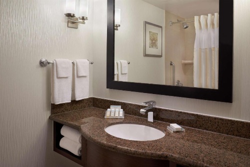 Hilton Garden Inn Toronto Airport West - Mississauga image 11